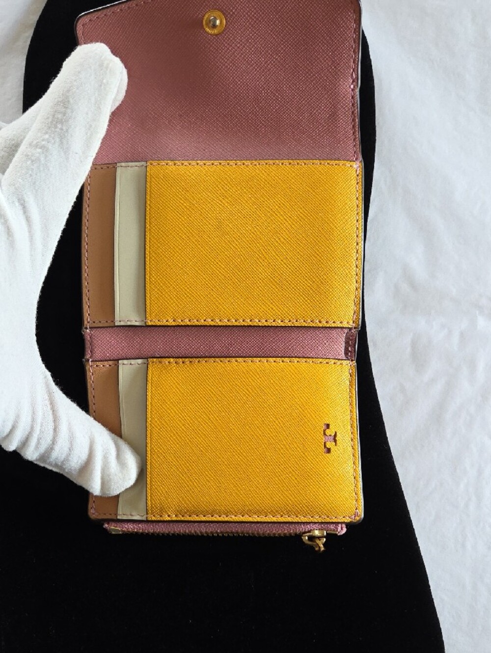 Tory Burch Pink Yellow Patterned Leather Card Wallet - Picture 6 of 9